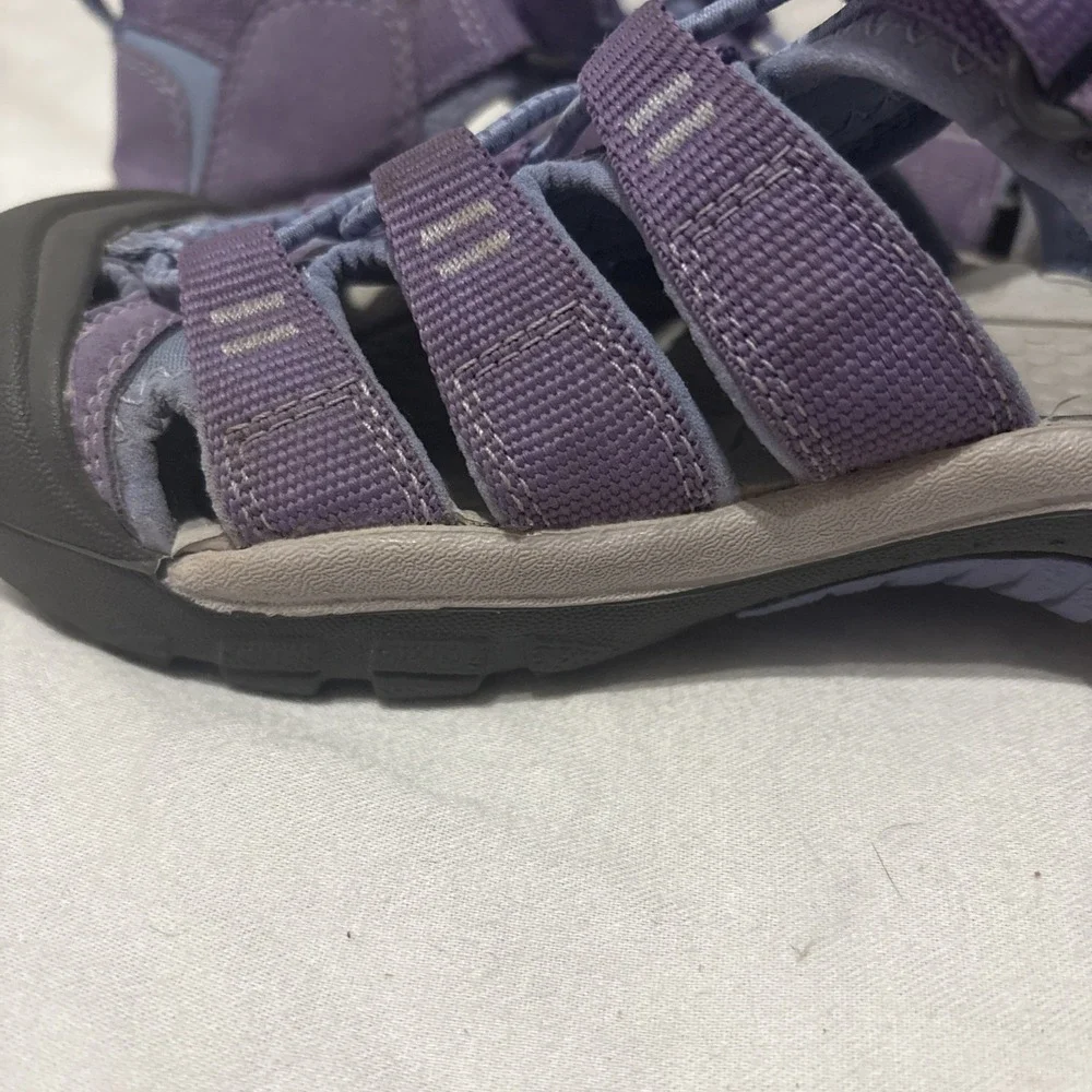 Keen Girls Size 2 Purple Newport Hiking Sandals Waterproof Washable 1014263